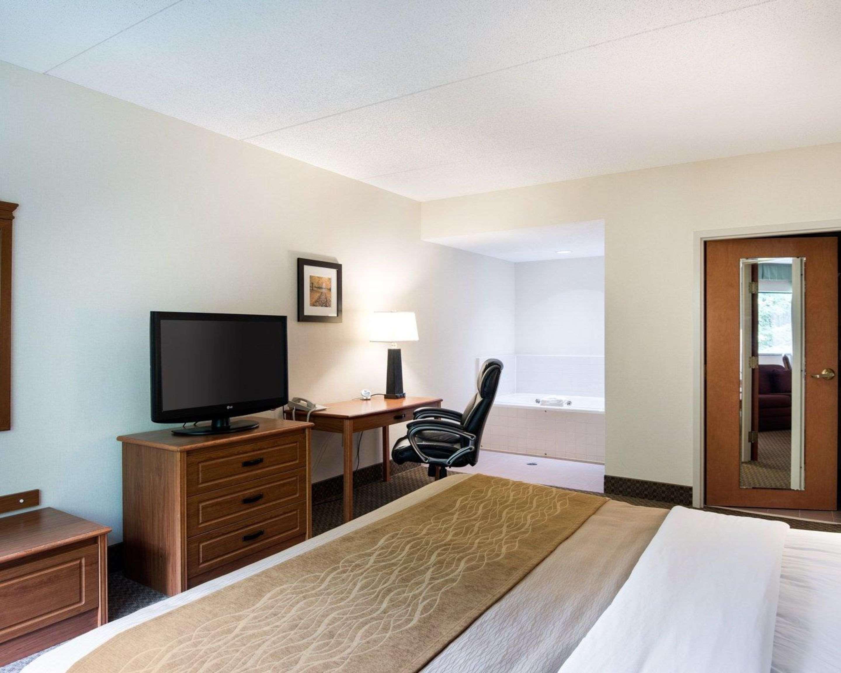 Comfort Inn & Suites - Lavale - Cumberland La Vale Exterior photo